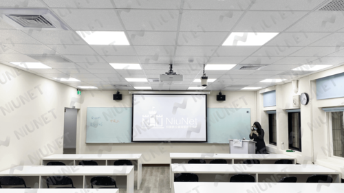 Solution | Enhancing Teaching Quality and Interaction with AREC PTZ Cameras